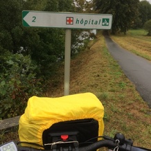 J1 : à vélo, même sous la pluie !