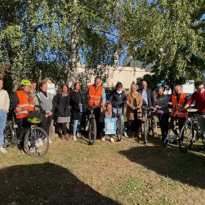 Une partie des agents du pole environnement : vélo, covoiturage, trottinette, transport en commun
