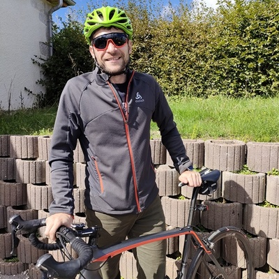 Maxime, notre super collègue/professeur vélo, bien équipé !