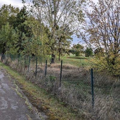 Pas le temps de s'arrêter au golf. (Mais c'est tentant.)